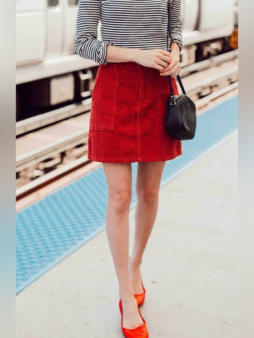 Abercrombie Cherry Red Mini Skirt Size Small Preppy Y2K Corduroy